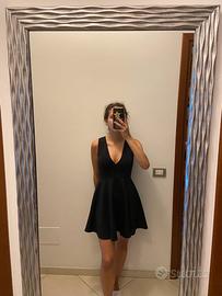 Vestito nero corto