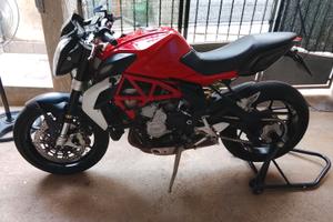 MV Augusta Brutale 800
