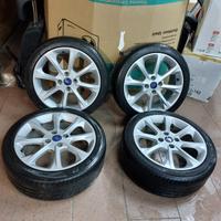 Cerchi in lega Ford Fiesta r17 con gomme