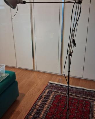 LAMPADA  DA TERRA ZONA LETTURA DIVANO POLTRONA