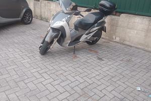 Peugeot Geopolis 300