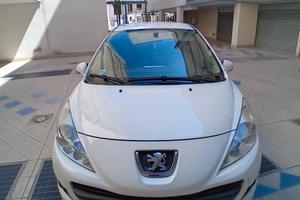 Peugeot 207 - 2012