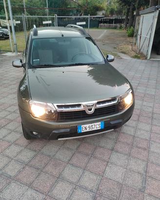 Dacia Dustet
