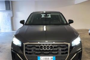 Audi Q2 35 2.0 TDI Business Quattro-S-Tronic
