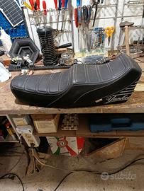 Sella Yeakee  come nuova