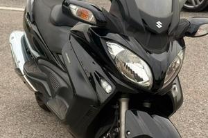 Suzuki Burgman 650 exclusive