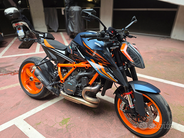 Ktm 1290 Super duke r 2022