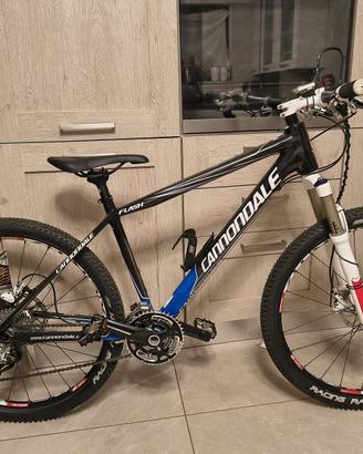 Bici Cannondale Flash MTB 26”