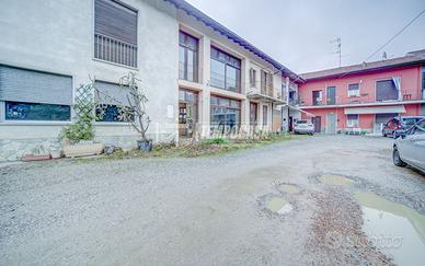 SOLUZIONE SEMI INDIPENDENTE CON GIARDINO!