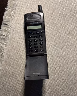 Telefonino Ericsson GF 788e