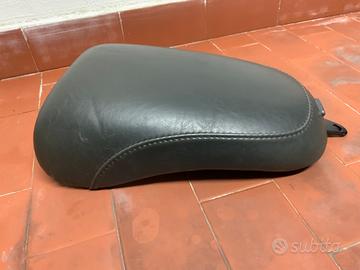Sellino passeggero Mustang RSD Harley Touring
