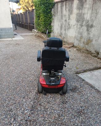 Scooter elettrico per anziani e disabili