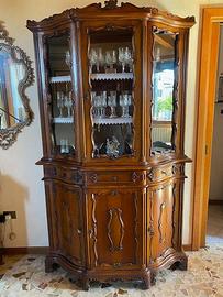 Cristalliera / Credenza in stile intarsiata noce