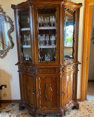 Cristalliera / Credenza in stile intarsiata noce