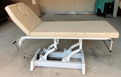 Lettino per massaggi elettrico a pedaliera