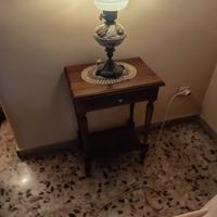 tavolino con lampada