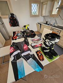 CASCO STIVALI ABBIGLIAMENTO ENDURO TUTTO NUOVO