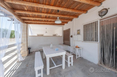 Villa composta da due appartamenti