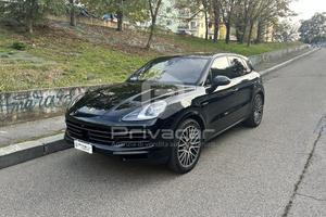 PORSCHE Cayenne 3.0 V6 E-Hybrid Platinum Edition
