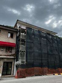 Casa a schiera in ristrutturazione per investitori