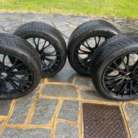 Cerchi con gomme