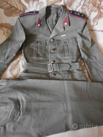 R.E. - Uniforme.Coloniale da Ufficiale.Medico 1943
