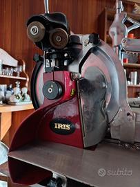 Affettatrice manuale con carrello