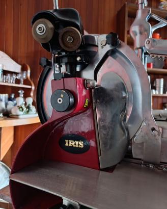 Affettatrice manuale con carrello