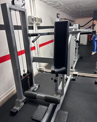 Shoulder press Technogym