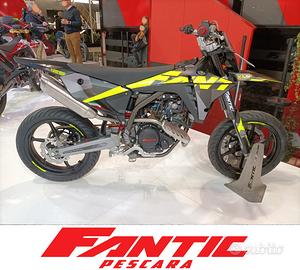 Fantic XMF 125 Motard 2025 - PRENOTALO ORA