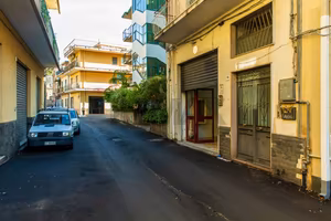 Locale Commerciale - Acireale