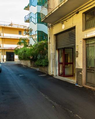 Locale Commerciale - Acireale