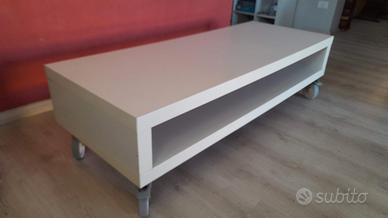 Mobile porta tv con rotelle IKEA