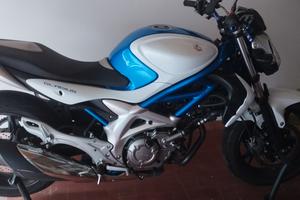Suzuki gladius 650