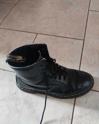 anfi DR Martens