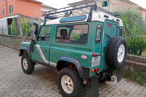 Land Rover 90 defender
