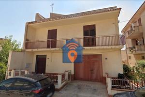 Castelvetrano Indipendente Con Garage E Terrazzo