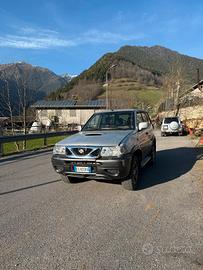Nissan terrano