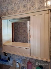 Specchio bagno con ante