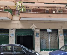 NEGOZIO A CASORIA