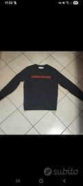 Maglione a maniche lunghe Calvin Klein Jeans.
