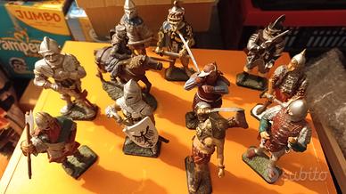 Collezione 12 soldatini in metallo dipinti a mano