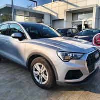 AUDI Q3 35 TDI S tronic Business