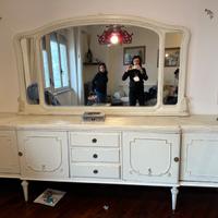 Tavolo, buffet e angoliera shabby