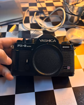 Yashica fx-3 super 2000