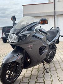 Triumph Sprint st 1050