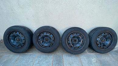 Gomme invernali su cerchio 185/60 R15