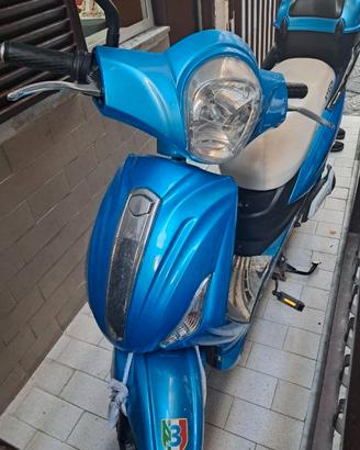 Scooter elettrico ztech 250w