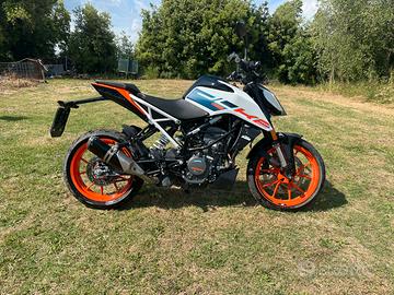 Ktm duke 125