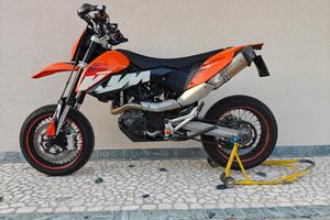 KTM 690 SMC